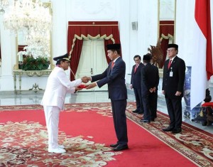 Fachrori Umar Dilantik Presiden Menjadi Gubernur Jambi