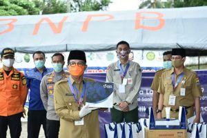 Gubernur Apresiasi Bantuan Hand Sanitizer