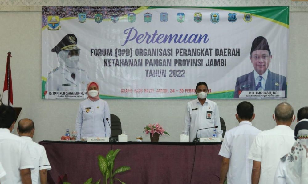 Pj Gubernur saat membuka Forum OPD untuk Ketahanan Pangan