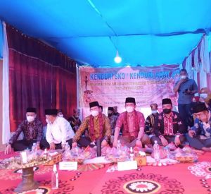 Wako Ahmadi & Wawako Antos Hadiri Acara  Kenduri Sko Desa Mekar Jaya