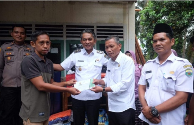 Wabup Junaidi Salurkan Bantuan 