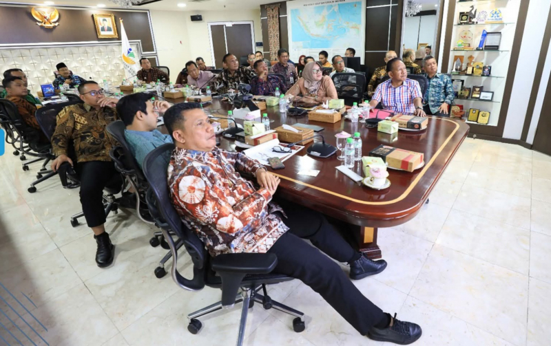 Bupati, Wali Kota se Jambi Bersama Gubermur Jambi Saat Audiensi 