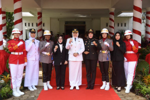 Luarbiasa !! Semua Petugas Utama HUT RI ke - 80 Perempuan  