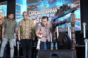 Gubernur Al Haris: Lomba Cerdas Cermat Sarana Edukasi Pembentukan Karakter Generasi Penerus