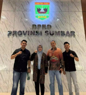 Belajar Strategi Efisiensi 2026, Ade Erma Suryani Sambangi DPRD Sumbar