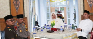 Hangatnya Kebersamaan di Rumah Dinas, Pemkab Tanjab Timur Perkuat Sinergi Lewat Bukber