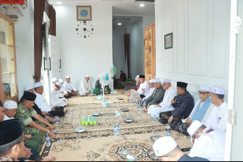 Penuh Haru, Bupati Anwar Sadat Kenang Sosok KH. Hasan Basri bin Sahari di Peringatan 40 Hari Wafatnya