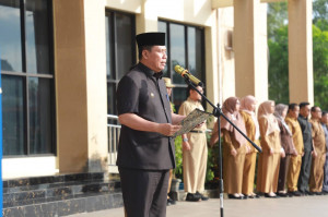 Wabup Katamso Pimpin Apel Gabungan, Tegaskan Sinergi dan Kinerja ASN untuk Pelayanan Prima